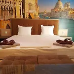 Hotel Lombardi Family *