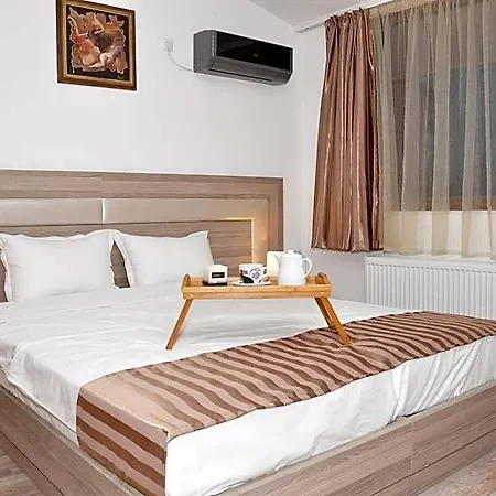 Lombardi Family Hotel *