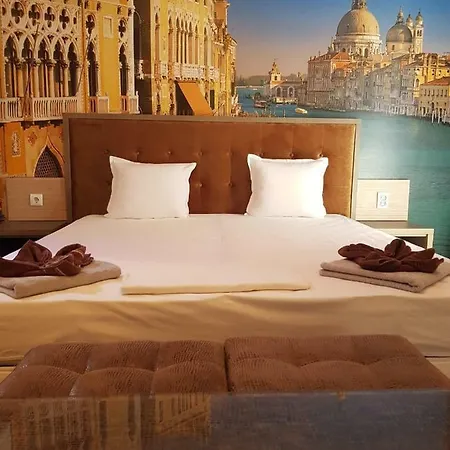Hotel Lombardi Family *